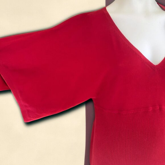 LOFT Short Sleeve Red V Neck Sweater Fitted Ribbed from the Chest Down SIZE Med - Picture 4 of 5